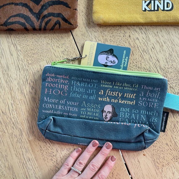 NWT UNEMPLOYED PHILOSOPHERS GUILD Canvas Zipper Pouch, Shakespearean Insults - Picture 2 of 5